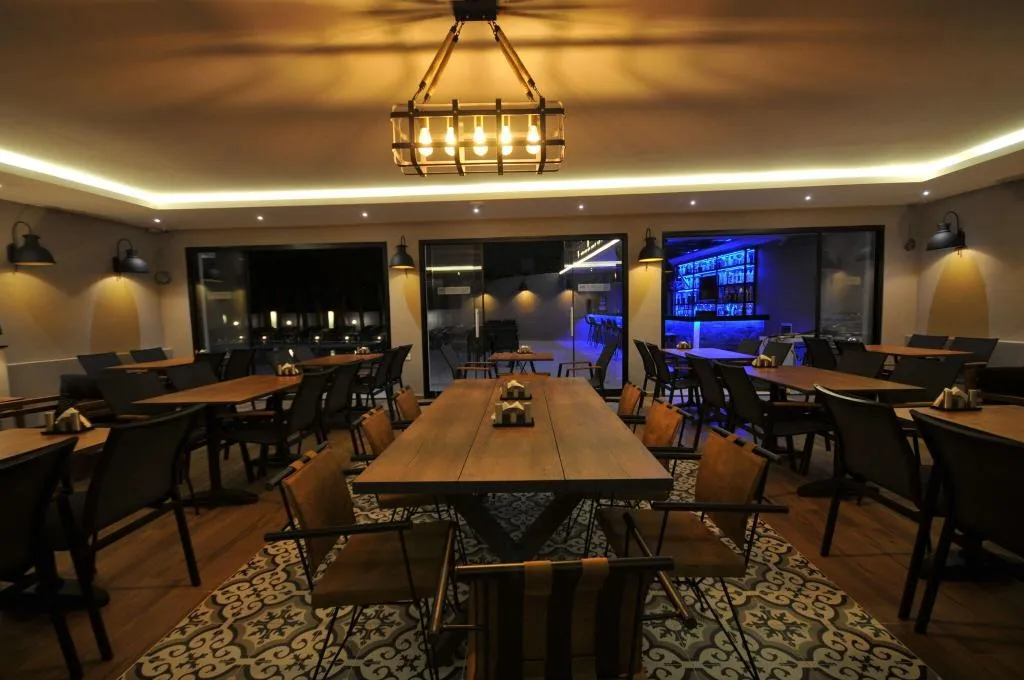 Restaurant, Sema, Dalaman