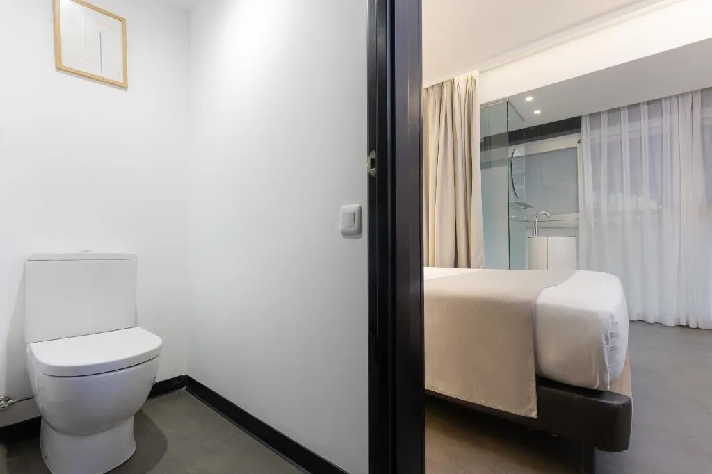 DOUBLE SINGLE USE INNER Room, Casa Lit Barcelona, Barcelona