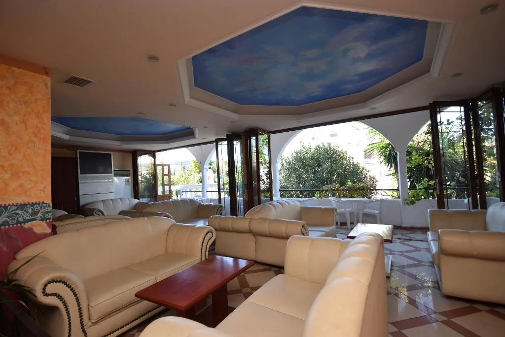 Bar, Gouvia, Corfu