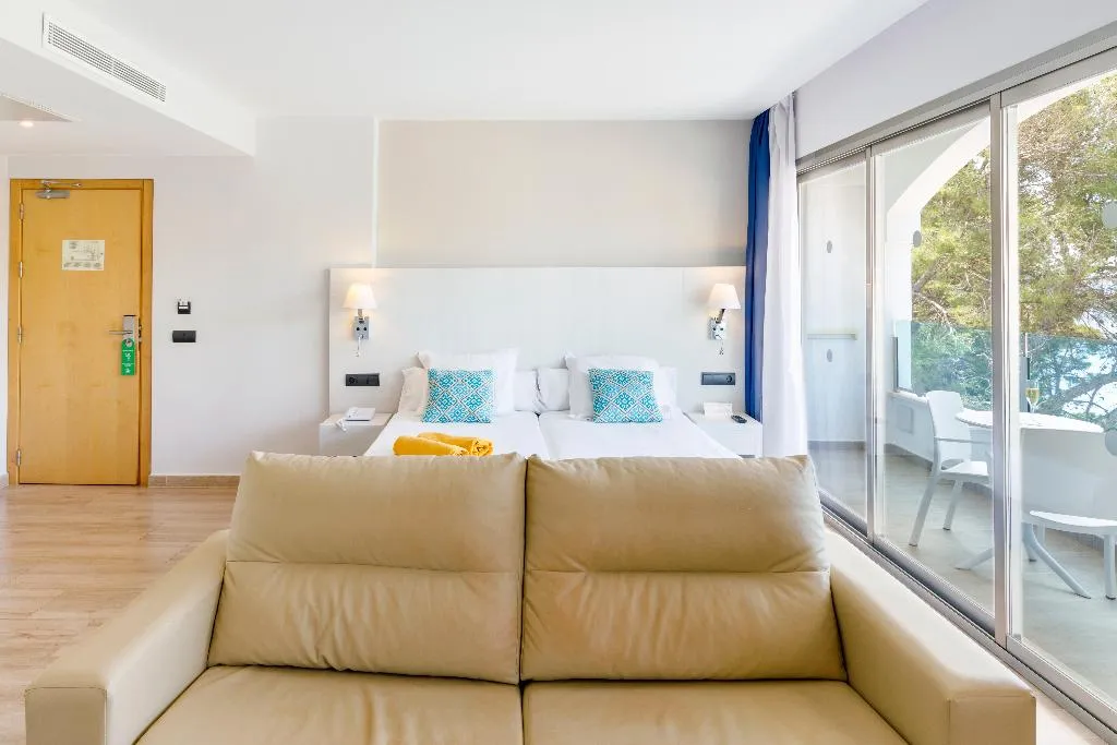 JUNIOR SUITE STANDARD Room, Mar Hotels Alcanada, Majorca