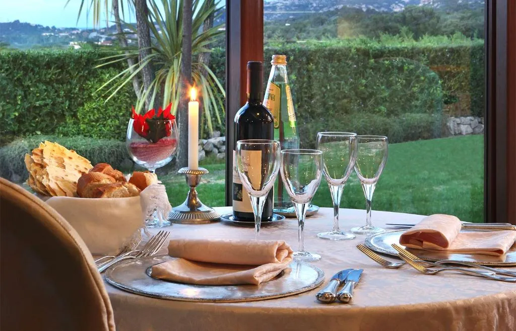 Restaurant, Hotiday Baja Sardinia Saline, Olbia