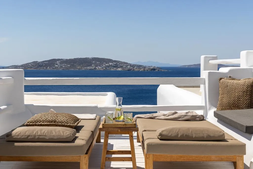 Double or Twin DELUXE WITH JACUZZI Room, Rocabella Mykonos Hotel, Mykonos
