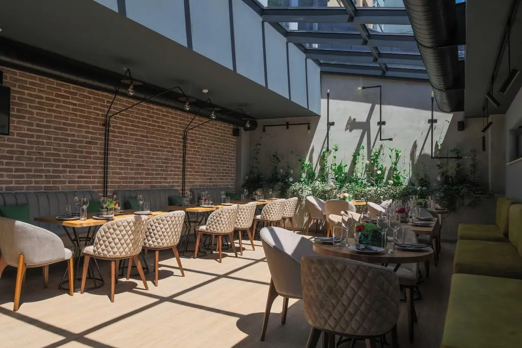 Restaurant, Reverence, Varna