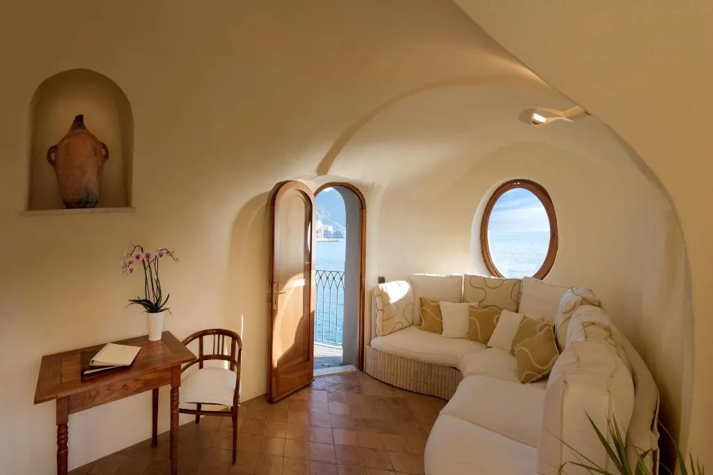 Room, Hotel Santa Caterina, Naples