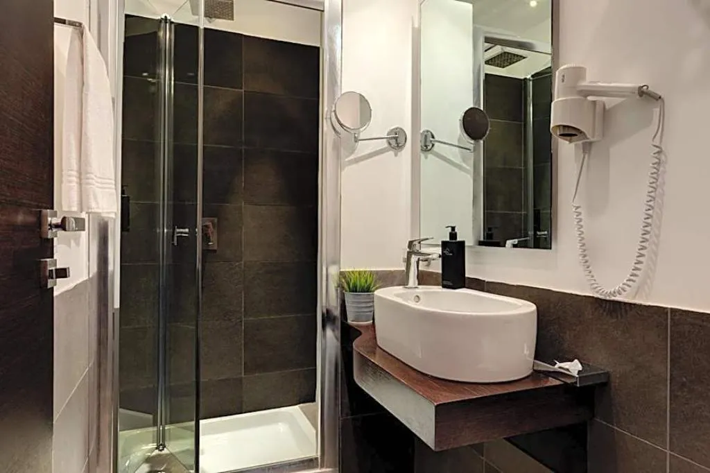 Double or Twin STANDARD Room, Hotel Rinascimento, Rome
