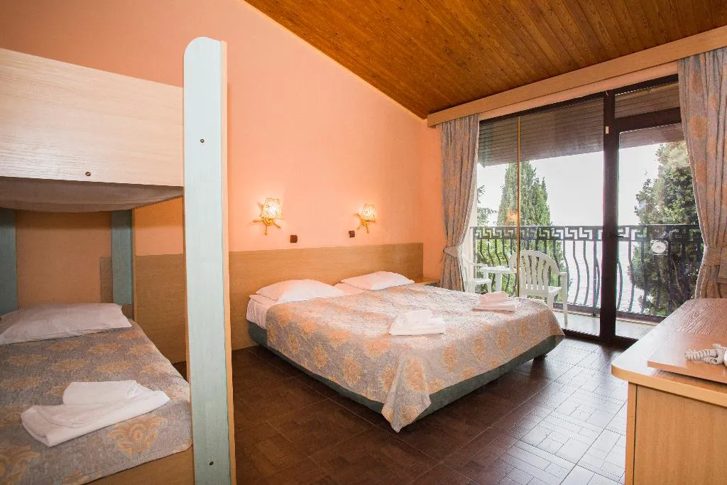 DOUBLE PARK VIEW Room, Villas Elenite - All Inclusive, Bourgas