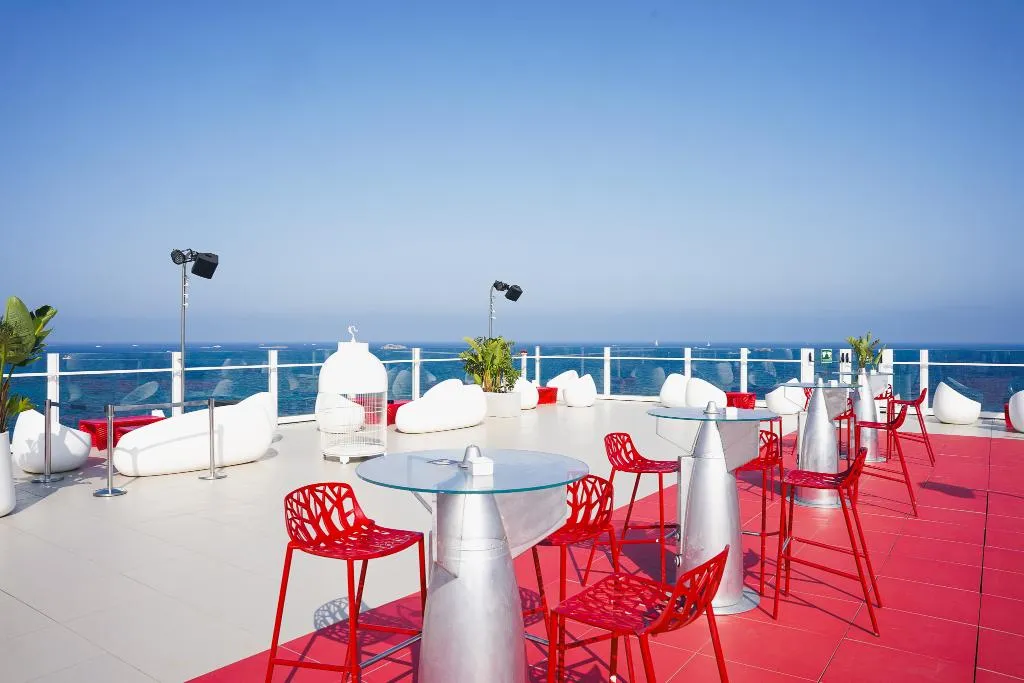 Bar, Ushuaia Ibiza Beach Hotel – Adults Only, Ibiza