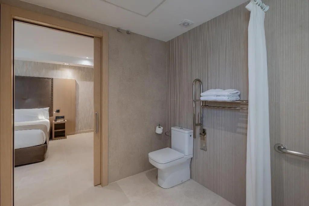 DOUBLE SINGLE USE STANDARD Room, Gran Hotel Barcino 4*S, Barcelona