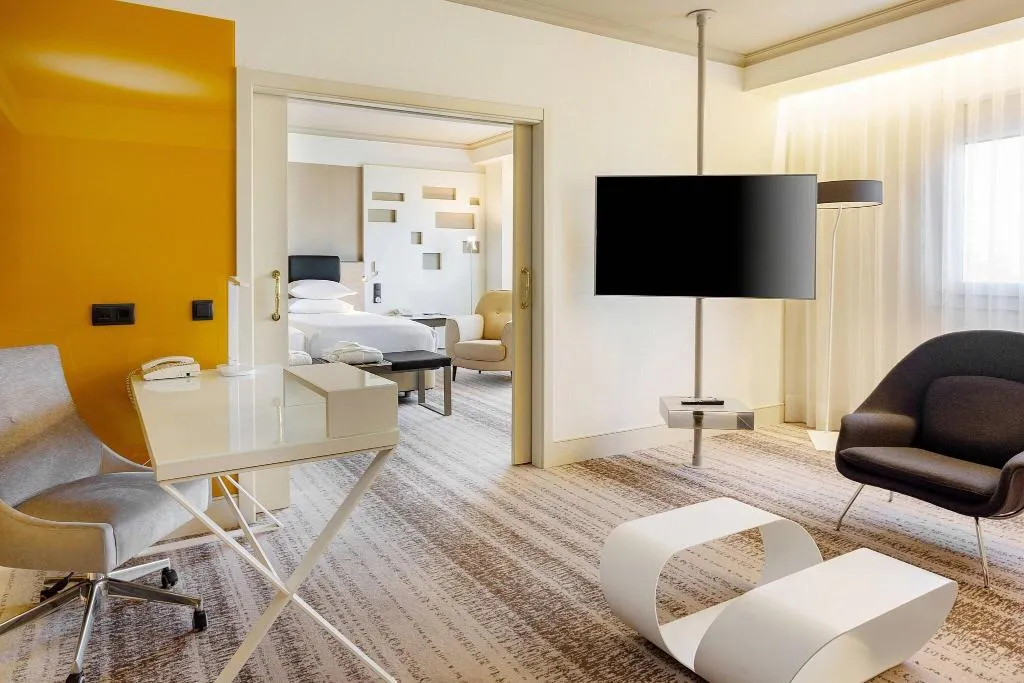 Room, Marriott Hotel Madrid Auditorium, Madrid