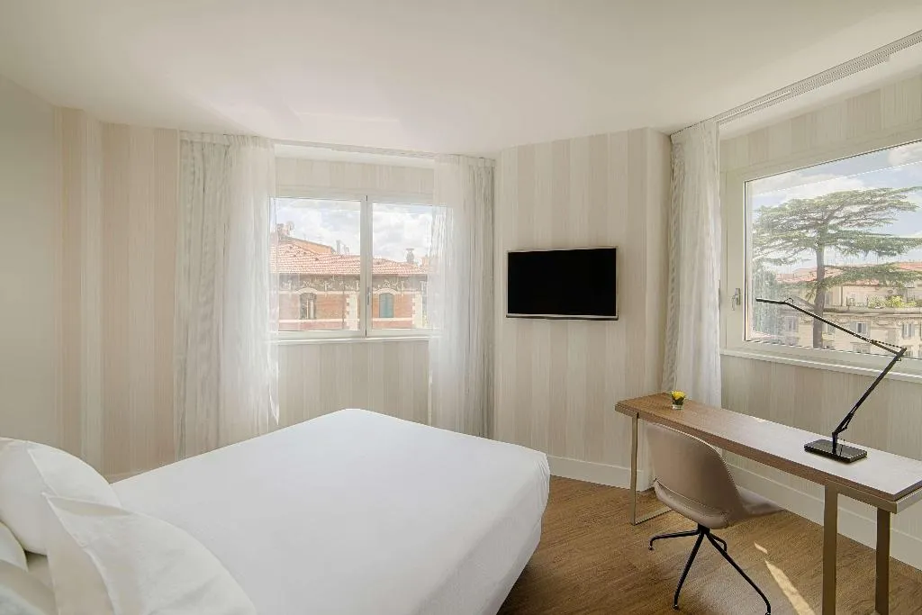 JUNIOR SUITE STANDARD Room, NH Collection Roma Centro, Rome