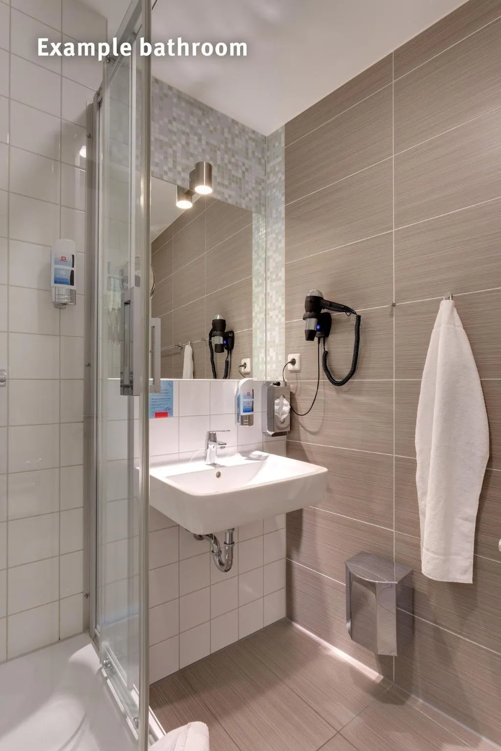 Room, Meininger Roma Termini, Naples