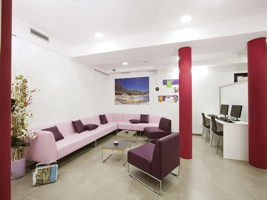 Lobby, Live & Dream, Barcelona
