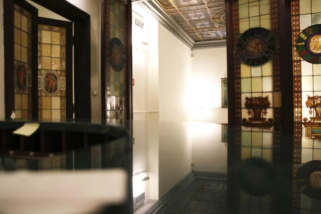 Lobby, Accademia, Florence