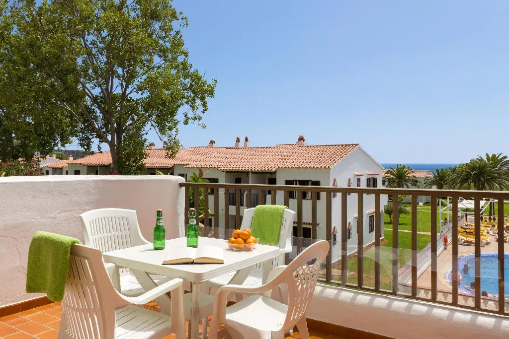 APARTMENT TWO BEDROOMS Room, Son Bou Playa Gold, Menorca