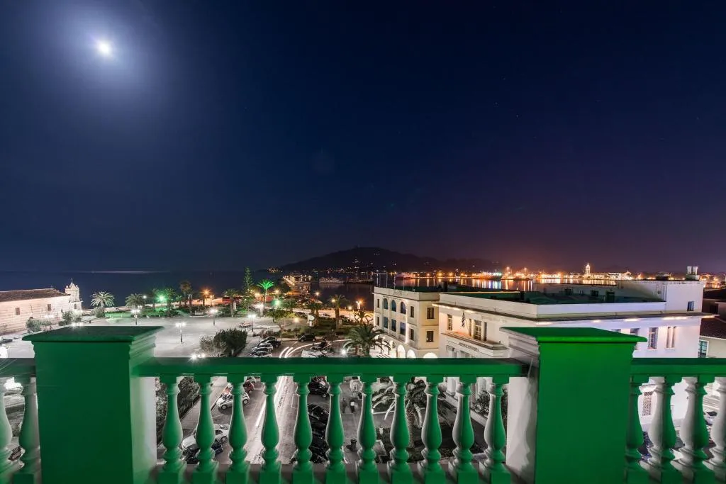 General view, Phoenix, Zante
