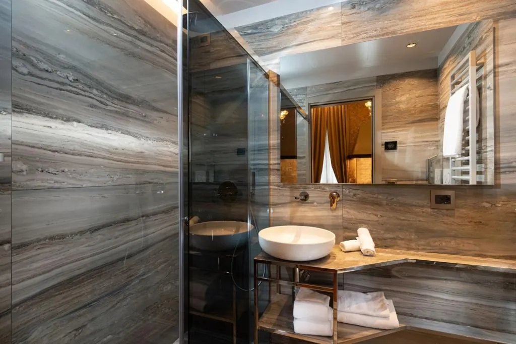 DOUBLE DELUXE Room, Canaletto, Venice