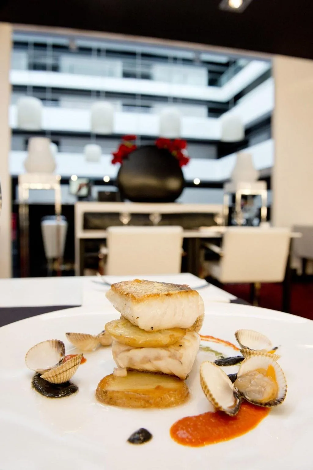 Restaurant, Hilton Madrid Airport, Madrid