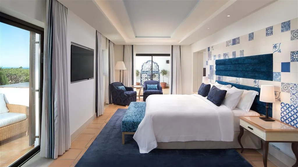 Room, Pine Cliffs Hotel, a Luxury Collection Resort, Algarve