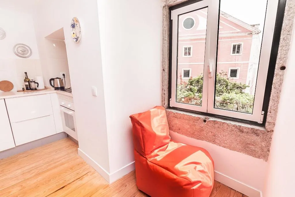 Room, The Lisbon-Way Apartments, Lisbon