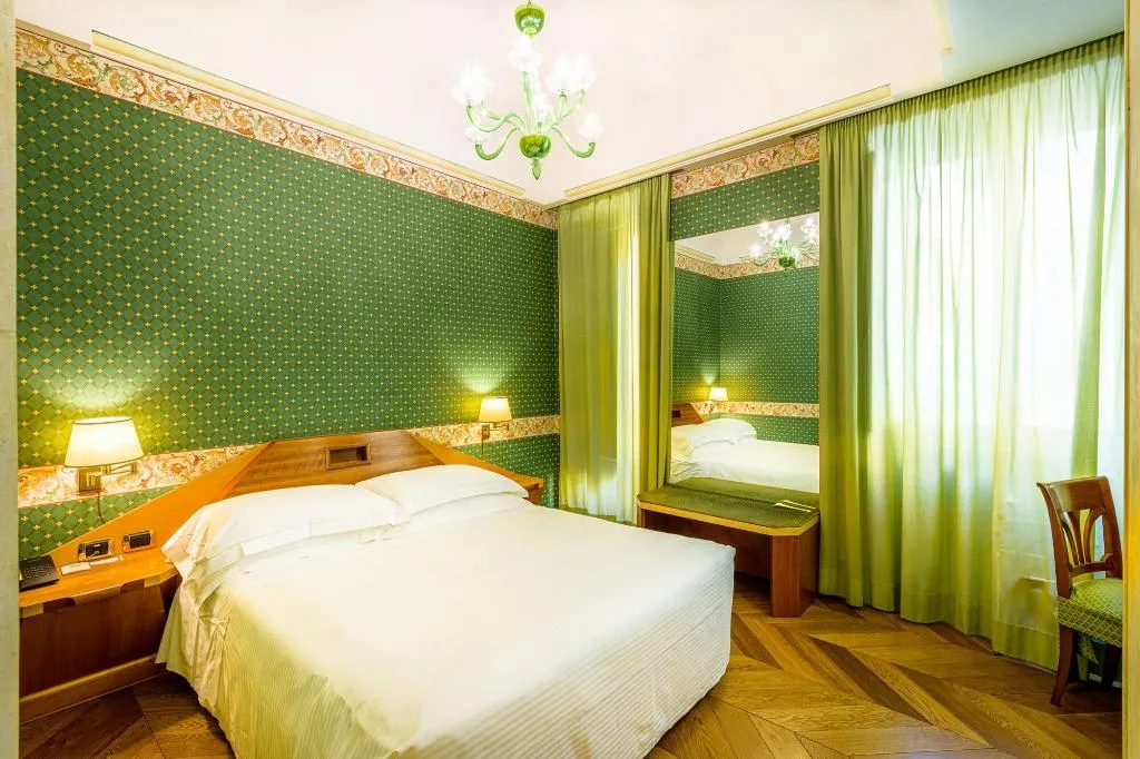 Room, Sant'Anna, Rome