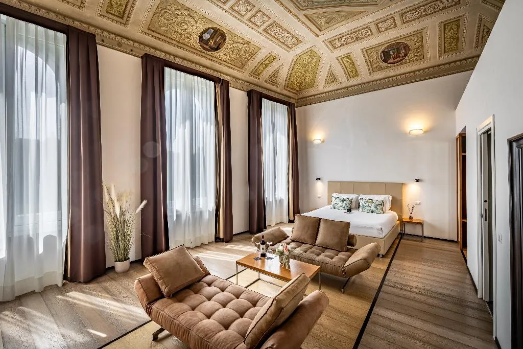 SUITE PRESTIGE Room, Palazzo Alfieri, Florence