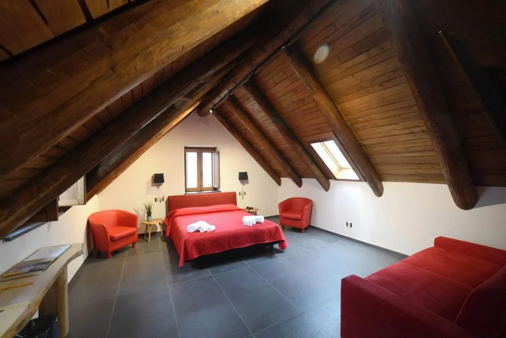 Room, Antichi Orti Del Sole, Naples