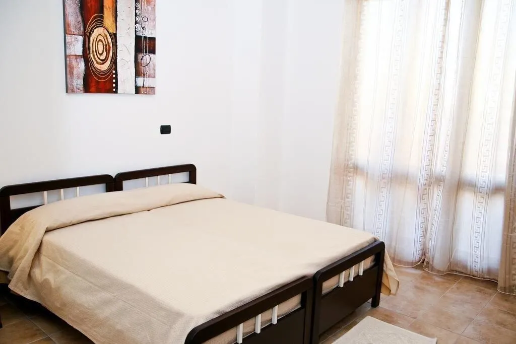 Room, Villa Marogna Rooms And Breakfast, Alghero