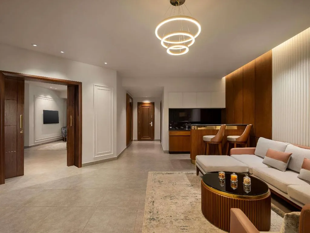 SUITE EXECUTIVE Room, Movenpick Cairo Media City, Cairo
