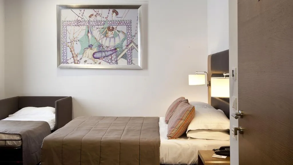 DOUBLE COMFORT Room, Hotel Plaza, Naples