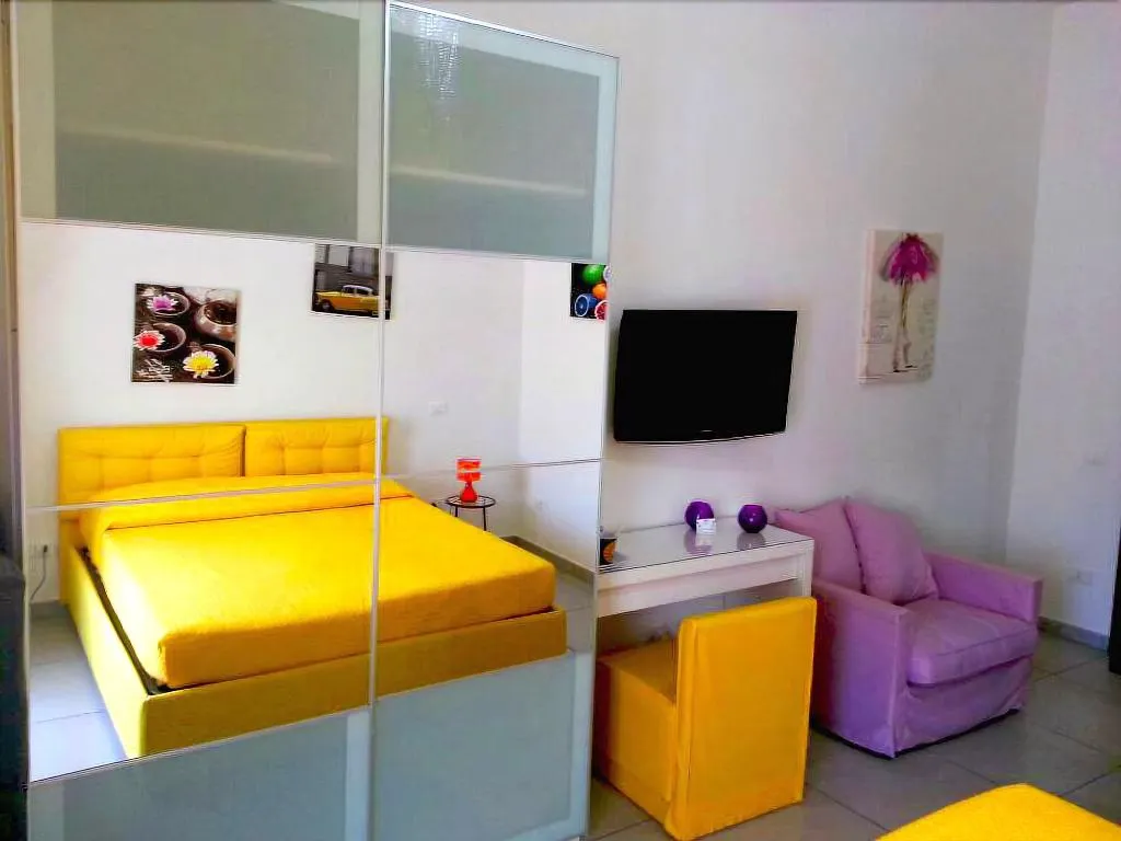 Room, Megaride Santa Lucia, Naples