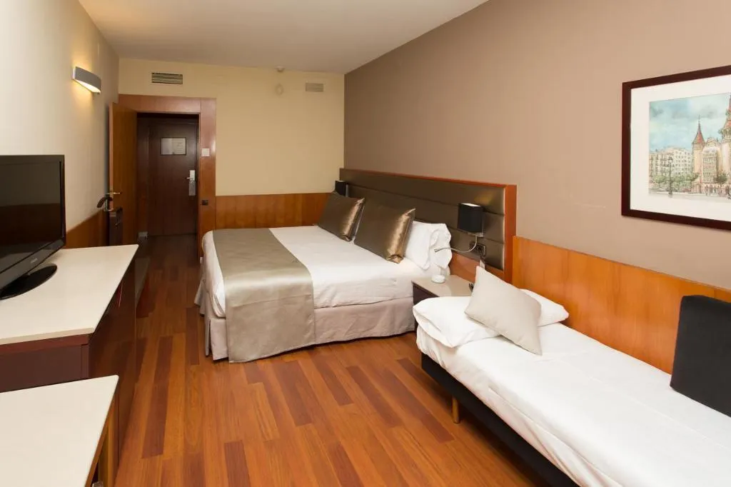 TRIPLE STANDARD Room, Catalonia Diagonal Centro, Barcelona
