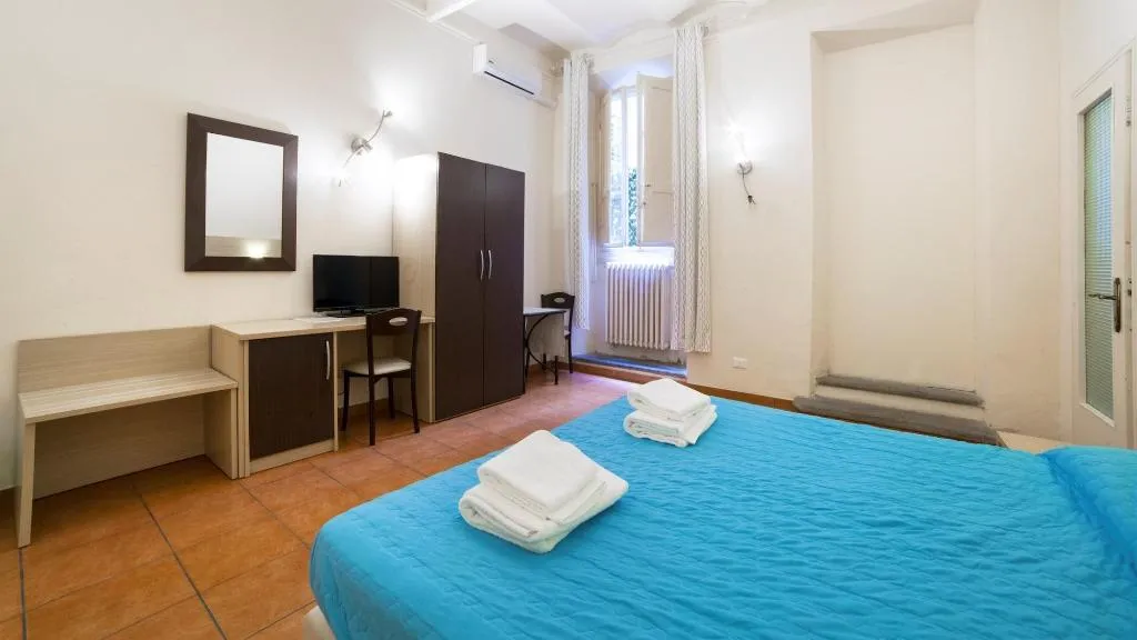 Room, Corte Passi, Florence