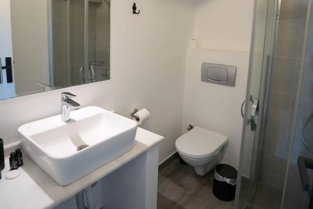 TRIPLE DELUXE SEA VIEW Room, Camlik 87 Hotel Ayvalik, Izmir