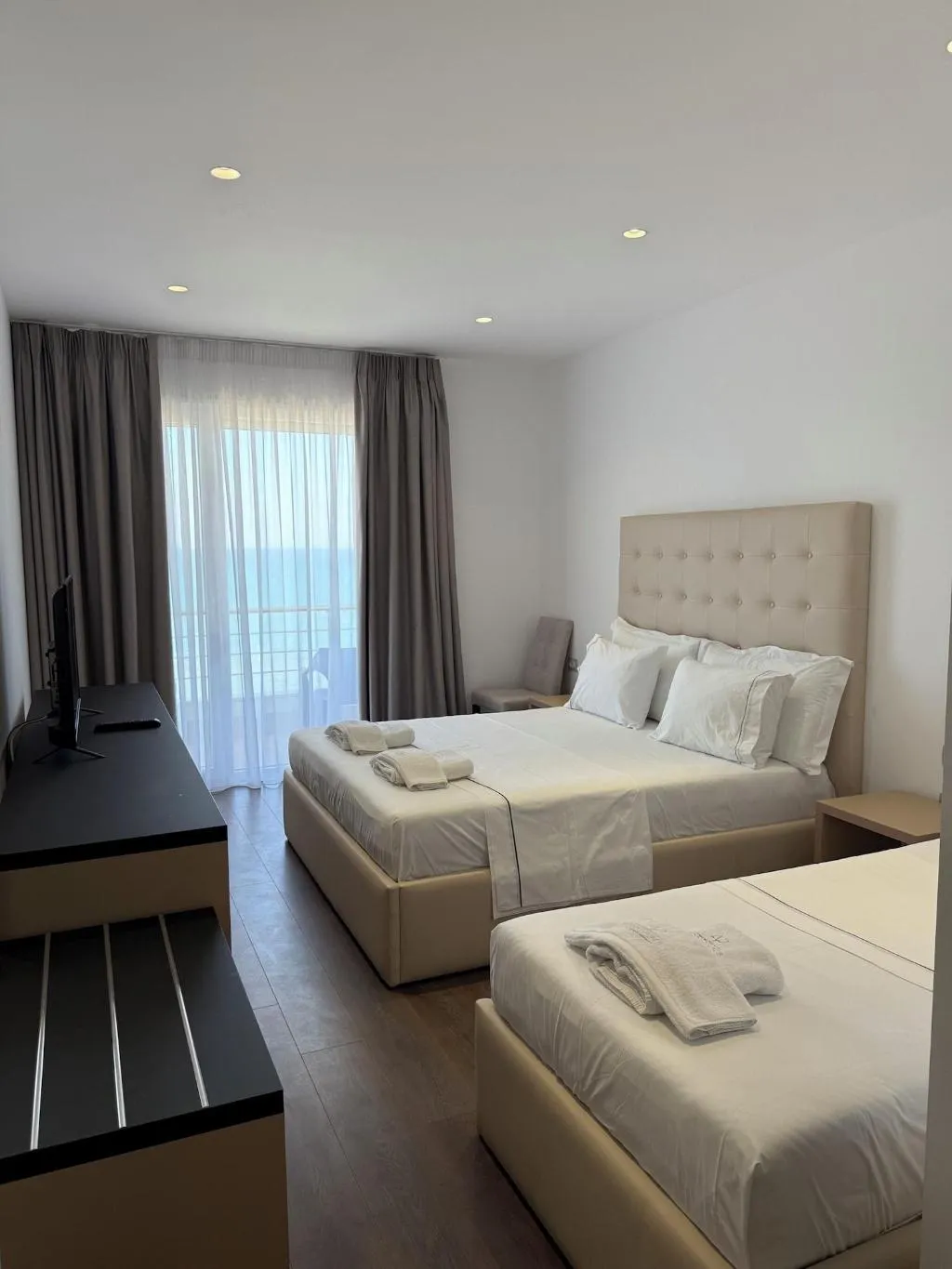 Room, Adria Palace Hotel, Durres