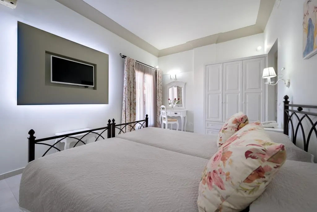 Room, Zephyros, Santorini