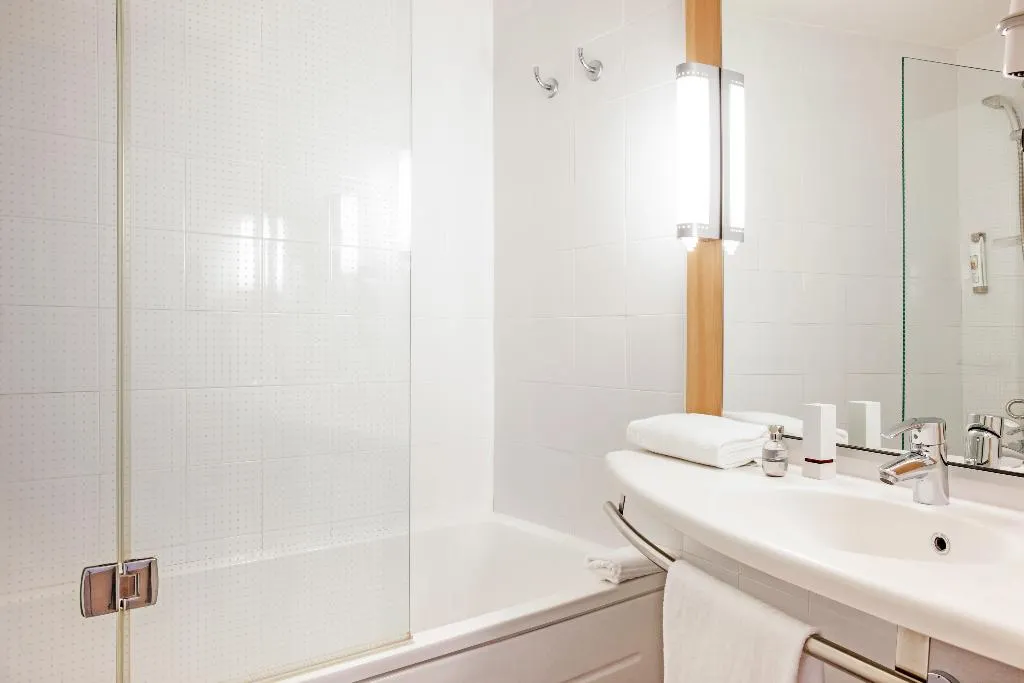 DOUBLE STANDARD Room, Ibis Barcelona Ripollet, Barcelona