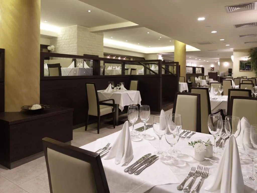 Restaurant, Flamingo Grand Hotel & SPA, Varna