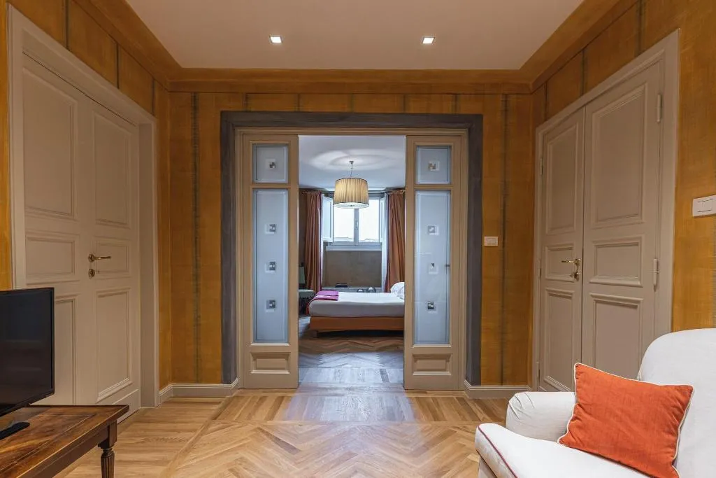 APARTMENT WITH KITCHENETTE WITH VIEWS Room, Antica Torre di via de Tornabuoni 1, Florence