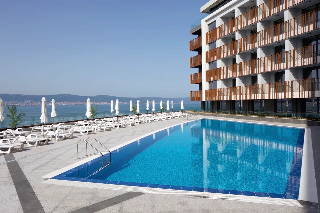 Pool, Paradiso Apartcomplex, Bourgas