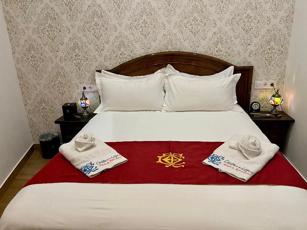 APARTMENT DELUXE Room, Cason De Los Lopez Apartments, Madrid