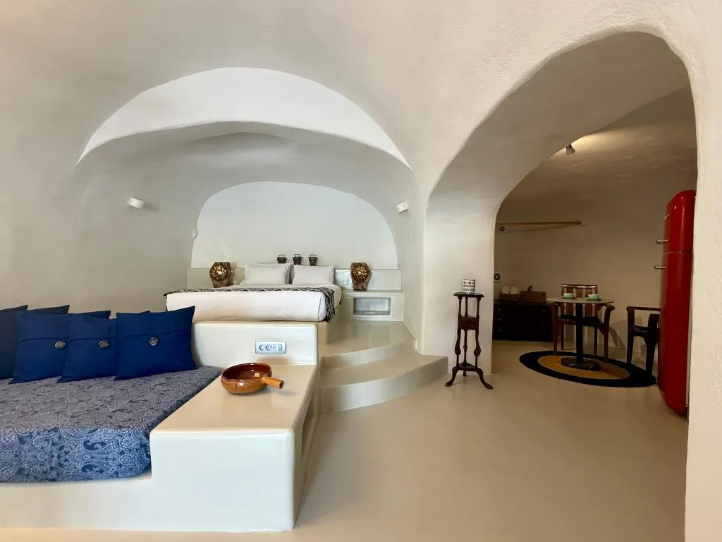 CAVE PREMIUM ONE BEDROOM Room, Elysian Santorini, Santorini