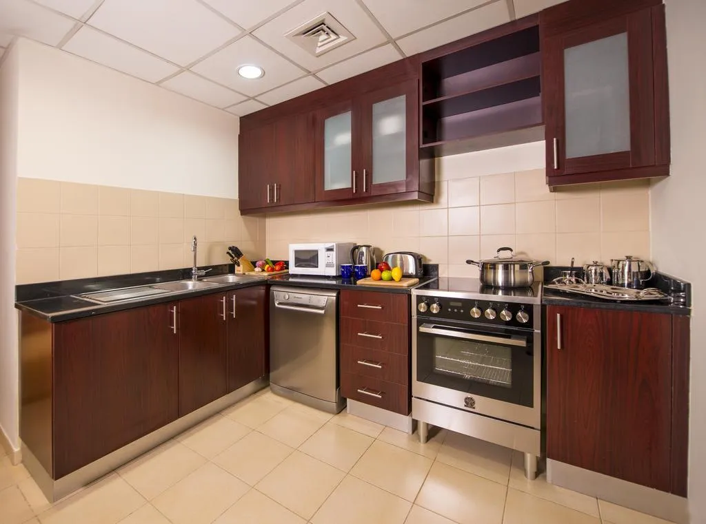 APARTMENT THREE BEDROOMS Room, Roda Amwaj Suites Jumeirah Beach Residence, Dubai
