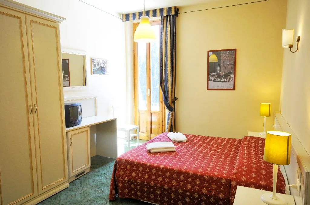 DOUBLE STANDARD Room, Hotel Azzi, Florence