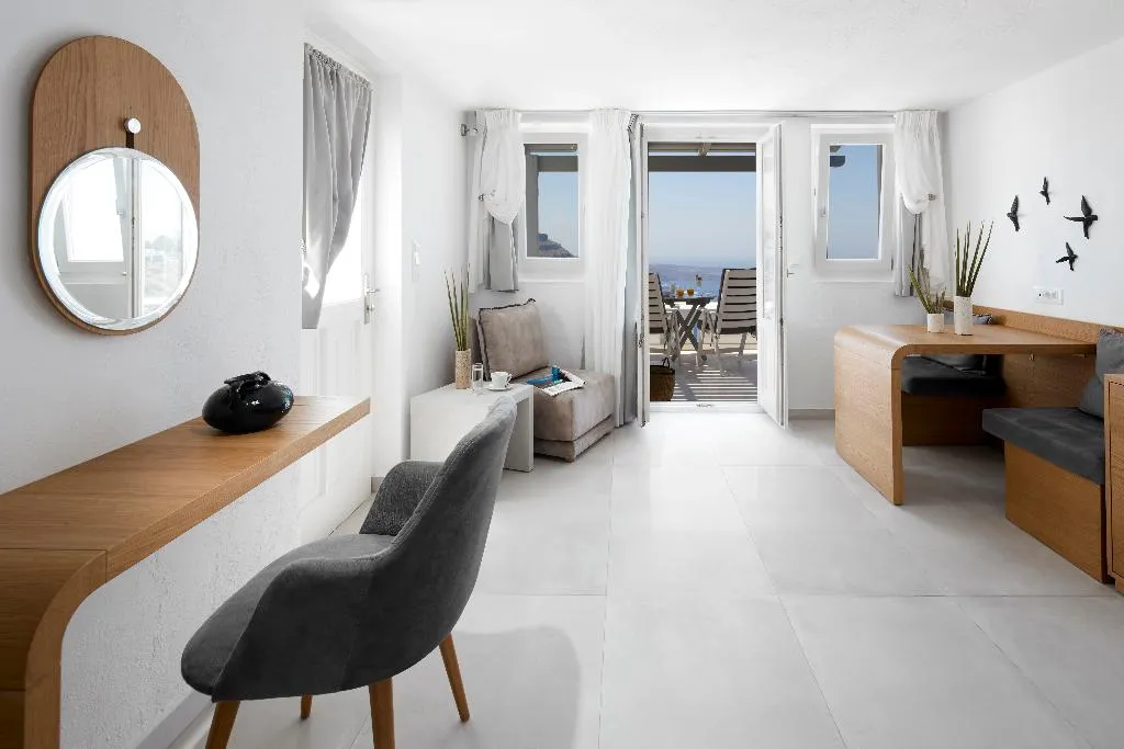 QUADRUPLE TWO BEDROOMS ONE BATHROOM Room, Santorini Princess Spa Hotel, Santorini