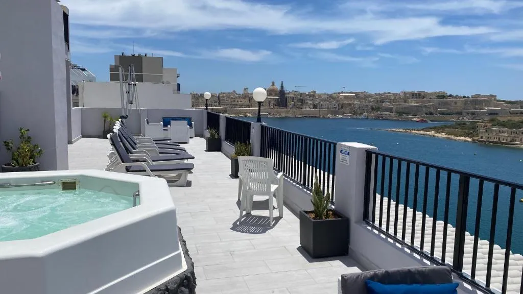 Pool, Sliema Marina Hotel, Malta