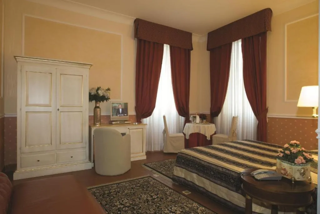 JUNIOR SUITE CAPACITY 2 Room, Antico Palazzo Rospigliosi, Rome