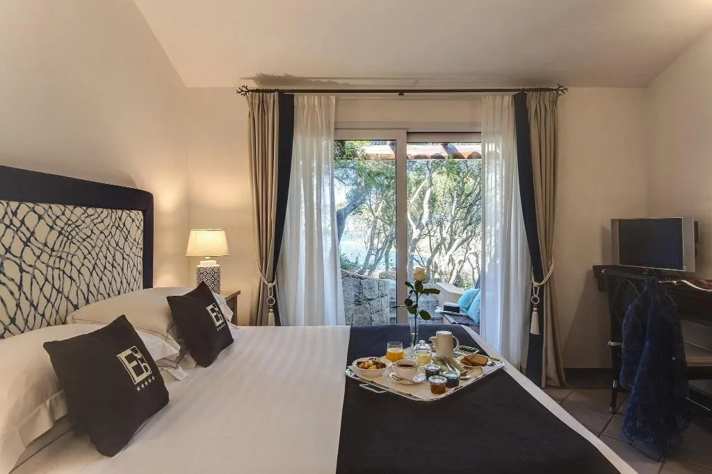 Room, L'Ea Bianca Luxury Resort, Olbia
