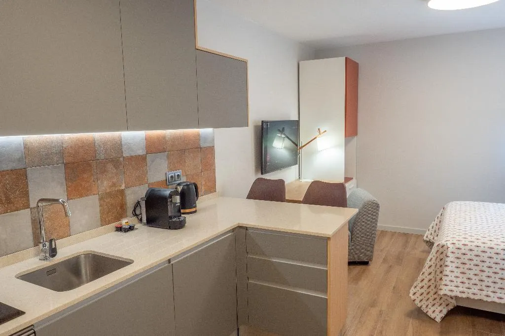 STUDIO STANDARD Room, Ria Centrum - Smart Residence, Porto