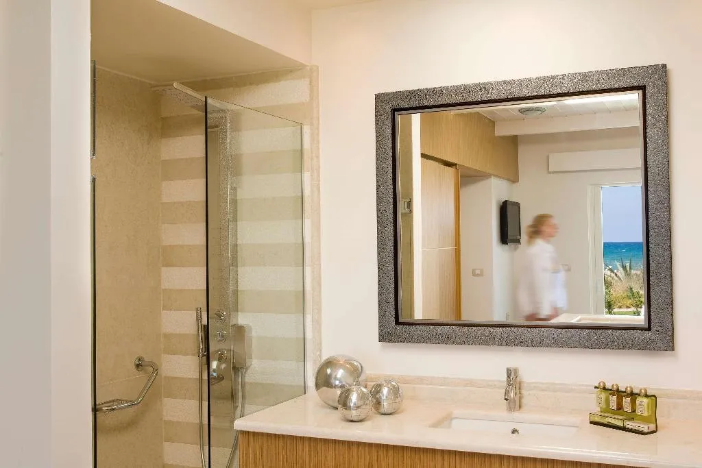 Room, Pilot Beach Resort, Crete