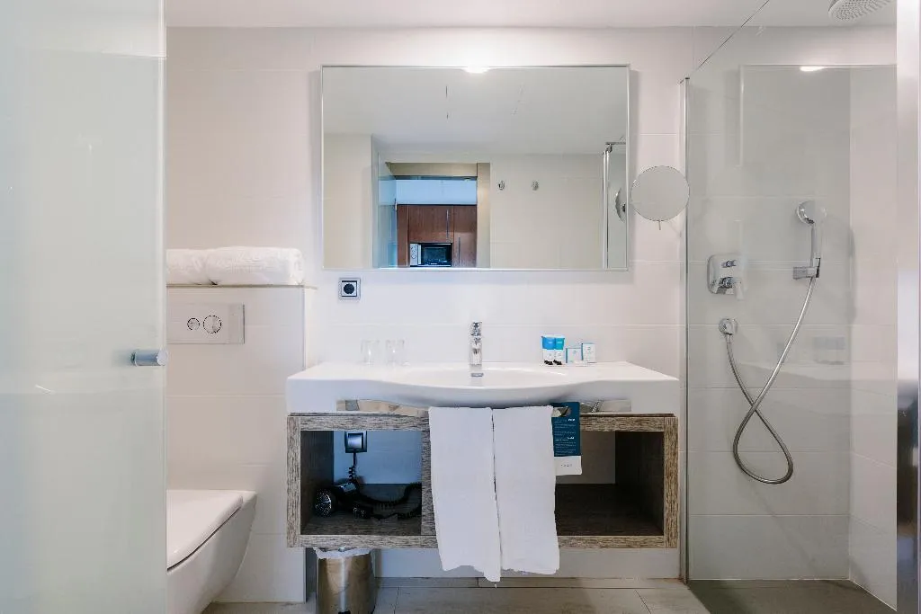 STUDIO STANDARD Room, Leonardo Royal Htl Mallorca Palmanova Bay, Majorca